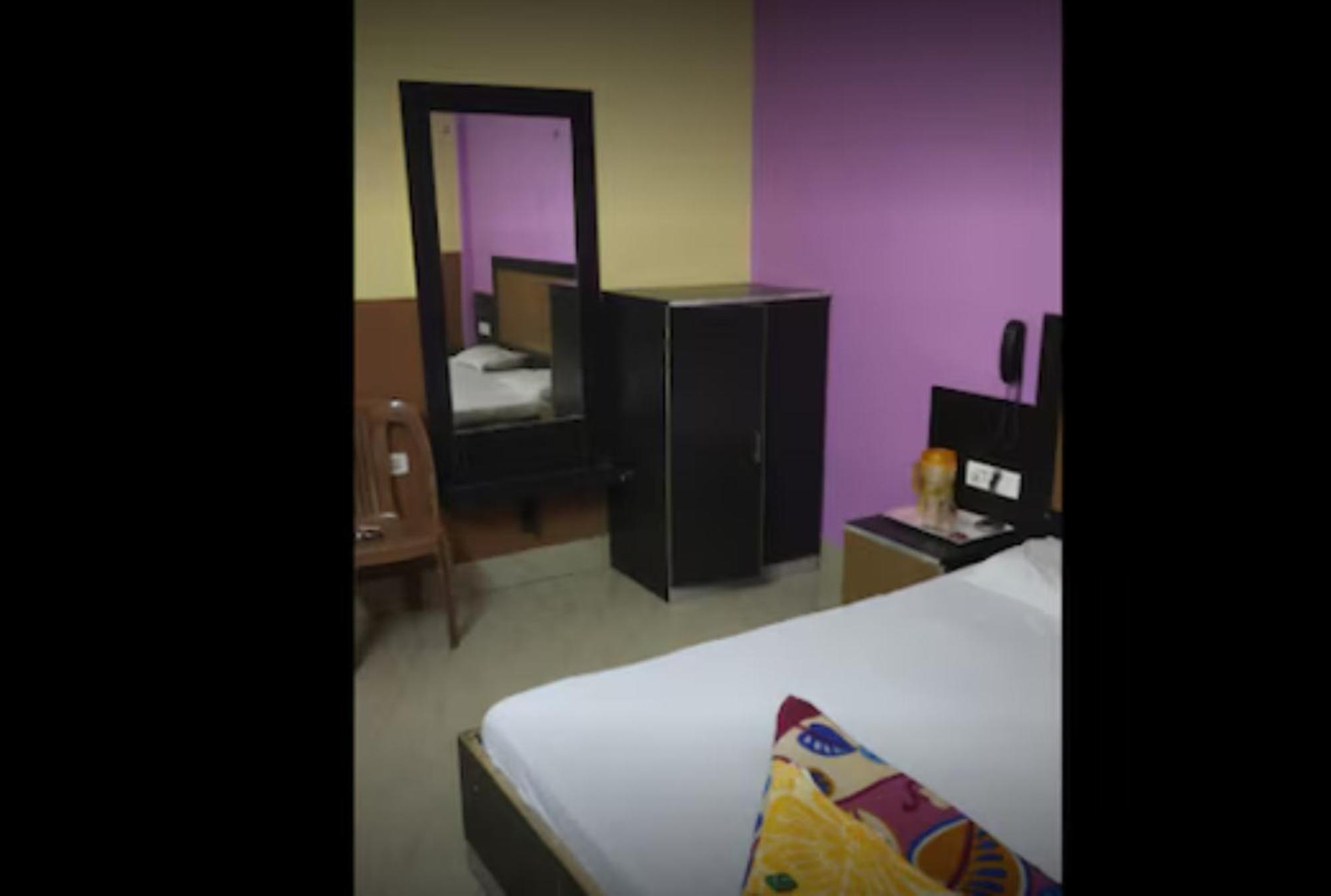 Samrat Palace Near Sea Beach Best Choice Of Travellers By Morservices 3*