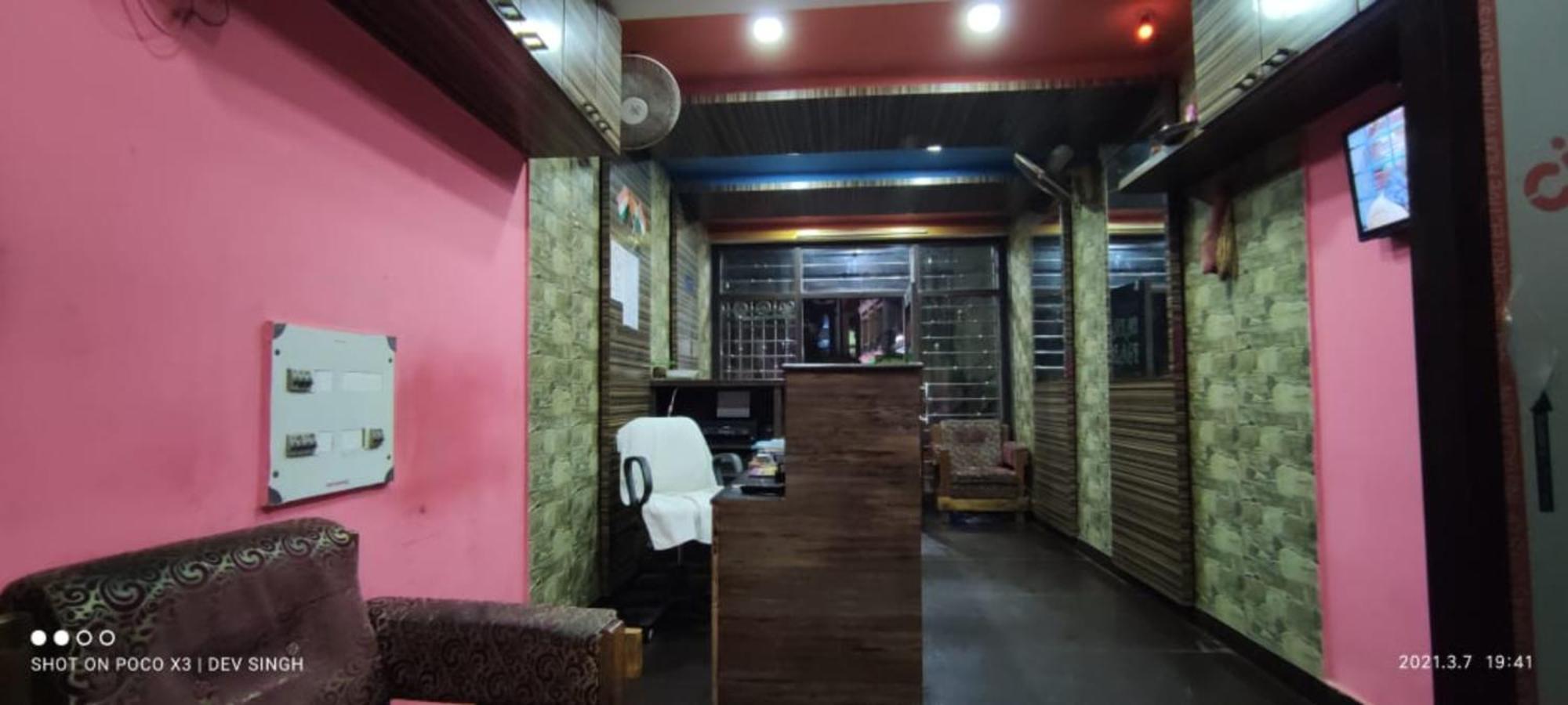 Samrat Palace Near Sea Beach Best Choice Of Travellers By Morservices 3* Puri