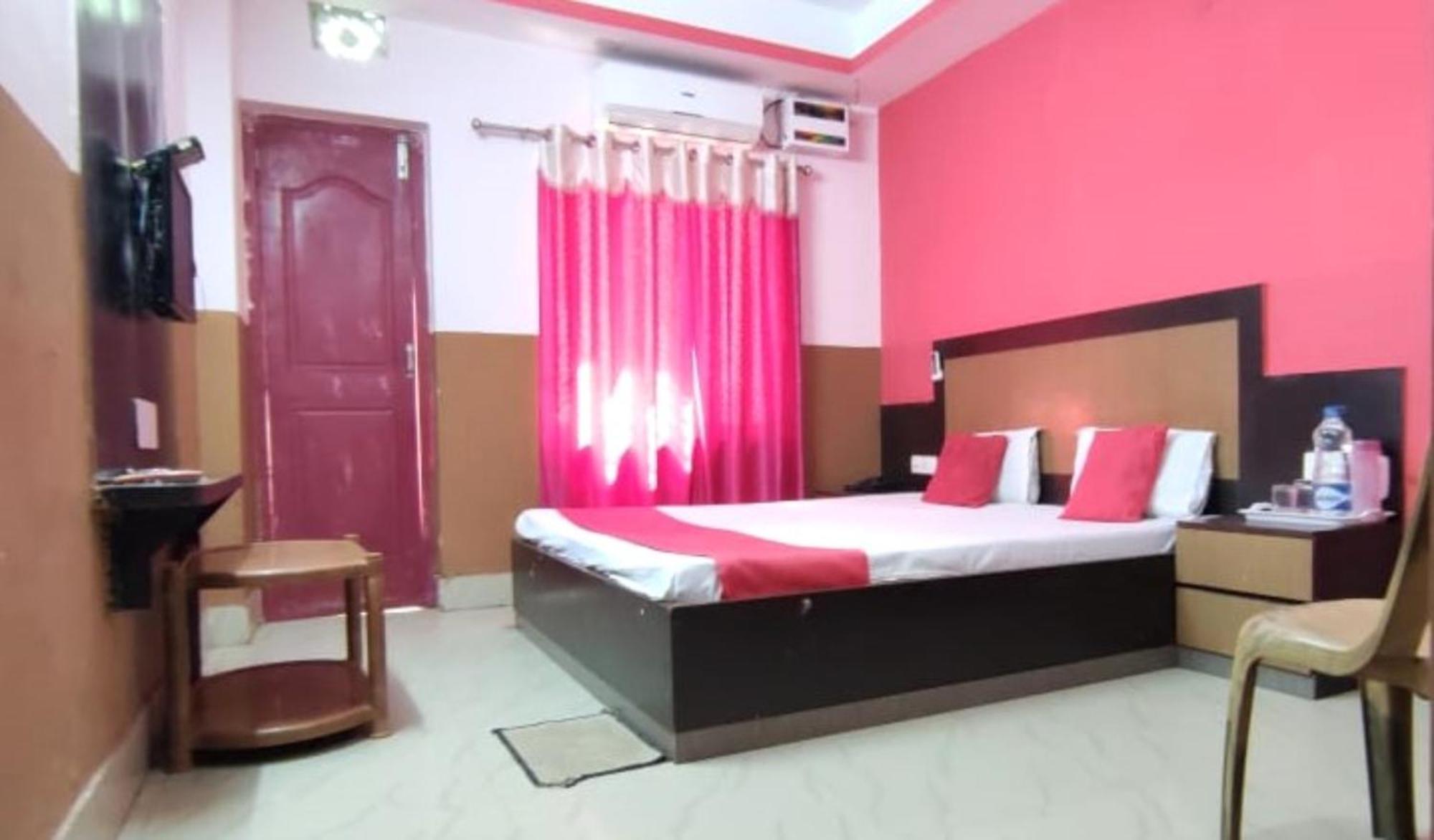 Samrat Palace Near Sea Beach Best Choice Of Travellers By Morservices Hotel 3*